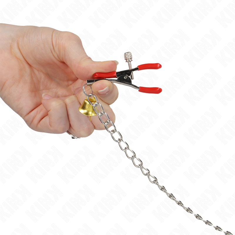 img_187342_dc1817d3df26ce263c0e62f1f69c15ea_1.png KINK - PINCES À TAMELON ET CLITO BELL TRIPLE ROUGE AVEC CHAINE 30 CM – Image 3
