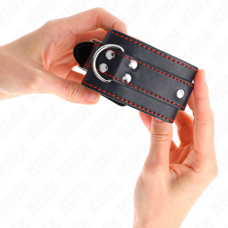 img_189438_de10b86c8a017fb6934ee63c46ef31bc_1.png KINK - APPUI-POIGNETS NOIR AVEC DOUBLURE ROUGE RÉGLABLE 20-28 CM X 5,5 CM – Image 4