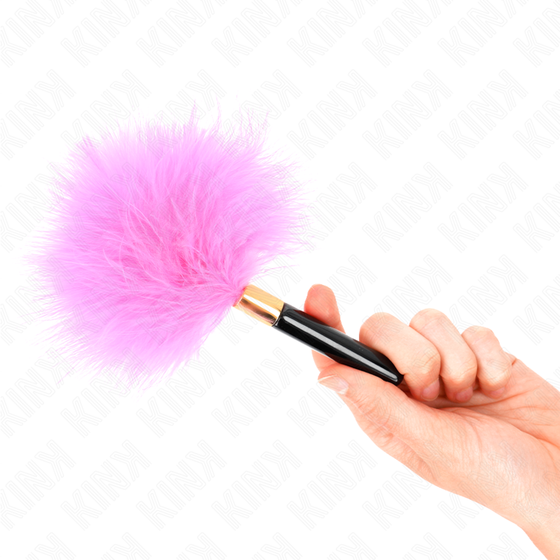 img_190222_23aac9ffe42ffec4b9f9bc336ff427a2_1.png KINK - PLUMES TICKLE EN MÉTAL DORÉ FUCHSIA 18 CM – Image 4